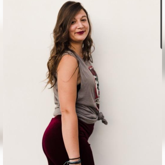 Meet your Posher, Alex - Picture 2 of 9